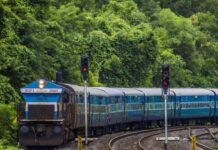 १६ जूनपासून कोकण रेल्वे मार्गावरील ही एक्सप्रेस आठवड्यातून तीनच दिवस