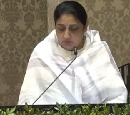 सुनेत्रा पवार यांनी घेतली उपमुख्यमंत्री पदाची शपथ; राज्याच्या पहिल्या महिला उपमुख्यमंत्री ठरल्या