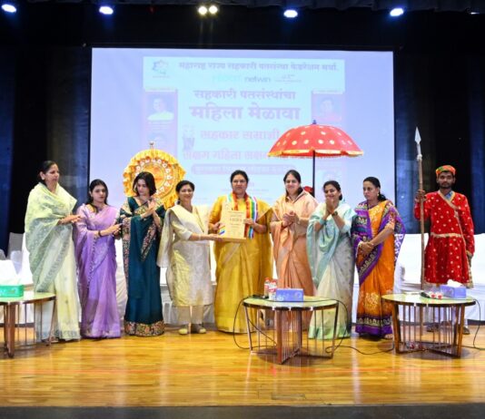 कोल्हापूर ; स्वप्ना यादव यांचा बेस्ट सीईओ पुरस्काराने गौरव!