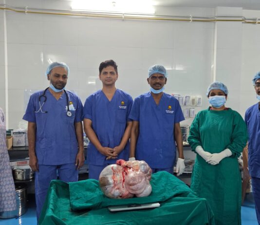 रत्नागिरीत ११ किलोची गाठ काढण्यात डॉक्टरांना यश