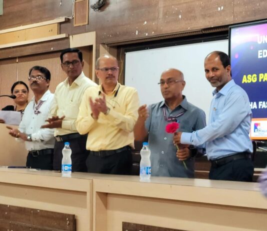 डी.बी.जे. महाविद्यालयात ‘एआय’चा धडा! प्राध्यापकांनी घेतला कृत्रिम बुद्धिमत्तेचा प्रत्यक्ष अनुभव