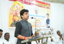 गणेश मंडळांनी सामाजिक भान जपत विधायक उपक्रम राबवावेत – – विलास बडे