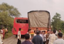 गुहागर–चिपळूण मार्गावर काजळी येथे बसला ट्रकची धडक; मोठा अपघात टळला